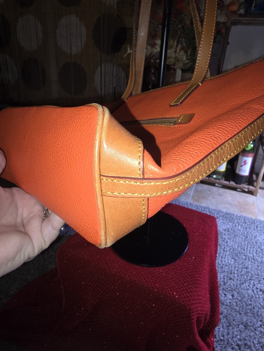 🦆Dooney & Bourke Orange Pebbled Leather Tote with Tan Trim EUC - Picture 5 of 15